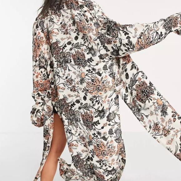FREE PEOPLE Play It Cool Long Open Floral Kimono Ivory Crepe Sz M Boho Festival - Picture 8 of 11